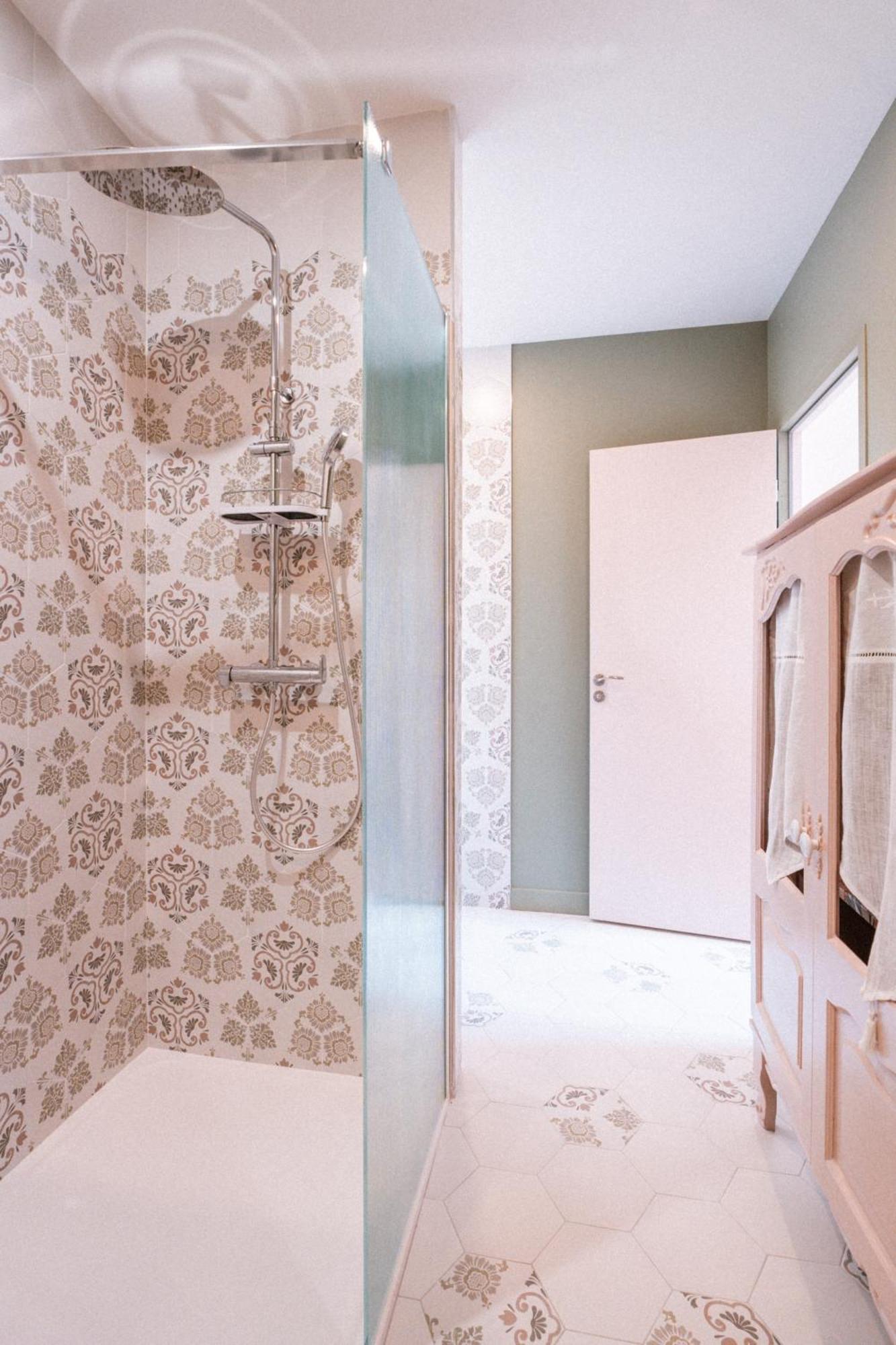 타라스콩 Le Jardin Des Cordeliers B&B 외부 사진