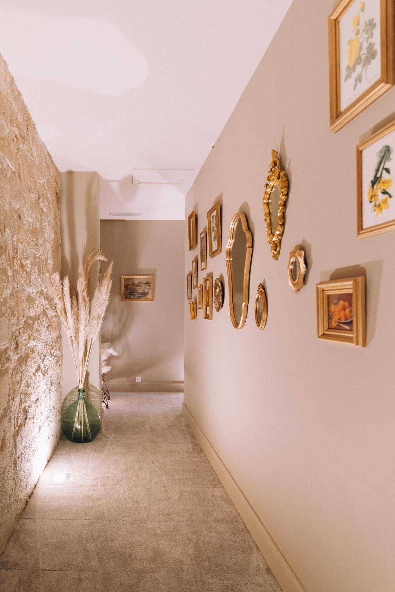 타라스콩 Le Jardin Des Cordeliers B&B 외부 사진
